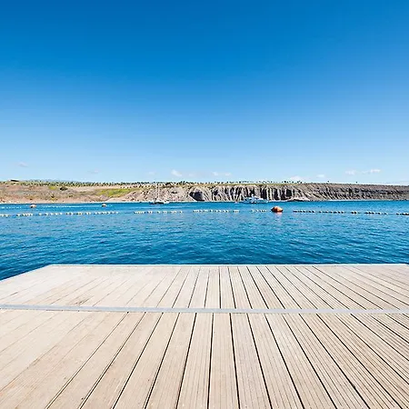 Villas Villa *